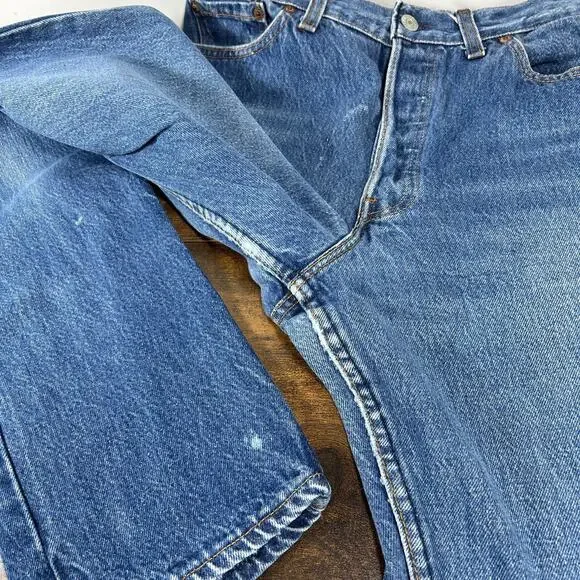 Vtg Levis 26501 0156 Jeans 28 x 30 USA Blue Denim Button Fly Tagged Womens 13